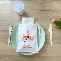 Serviette de table personnalisée pour enfant en maternelle + Pochon de rangement, Modèle Licorne Aquarelle Fuchsia