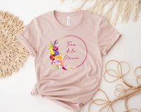 Tee Shirt EVJF personnalisé, Coupe ample unisexe, 100% Coton Bio éco-responsable, 40 couleurs au choix, Modèle Pivoines multicolores