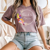 Tee-Shirt personnalisé - Coupe ample unisexe pour EVJF – 11 Couleurs au Choix - Modèle Pivoines multicolore